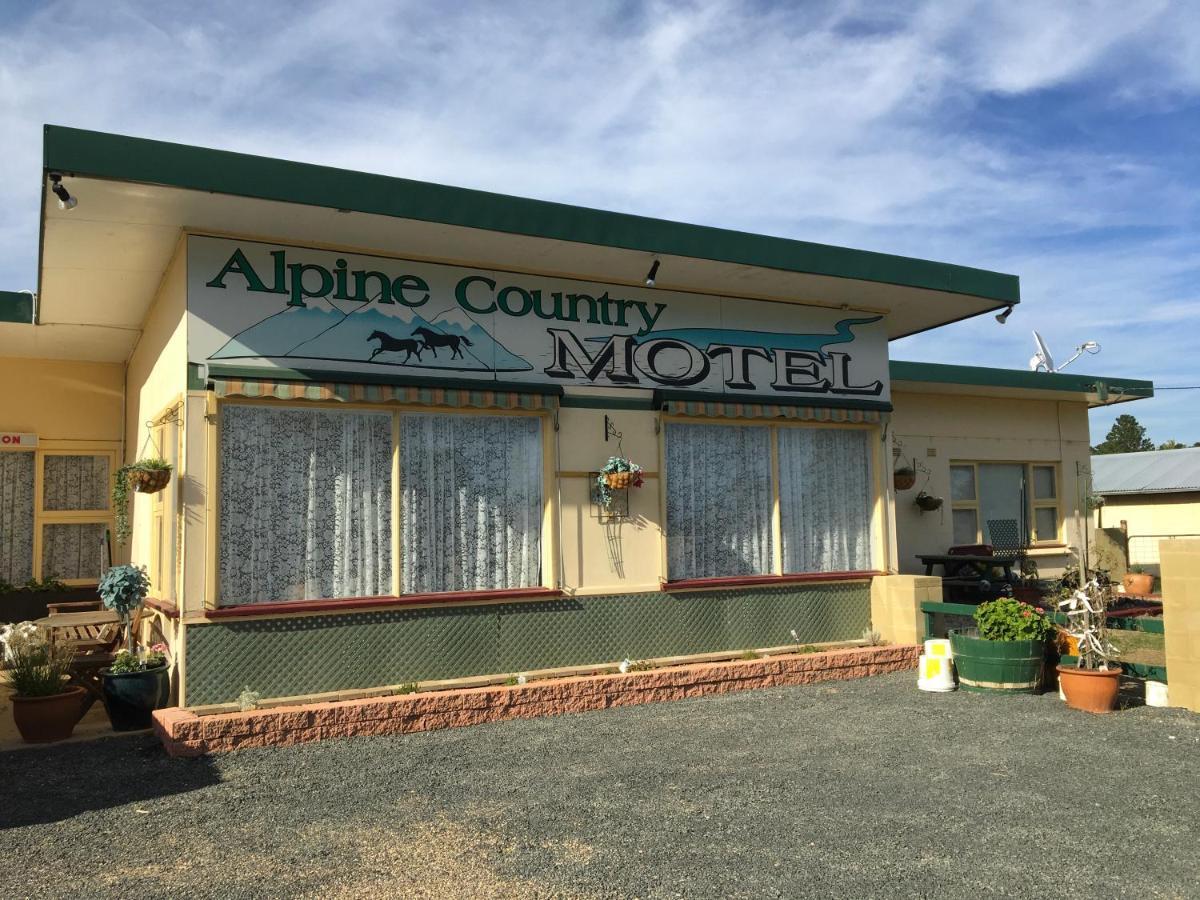Alpine Country Motel Plus Free Coffee Cooma Kültér fotó